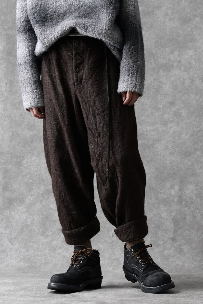 YUTA MATSUOKA 2tucks wide trousers / natural wool linen