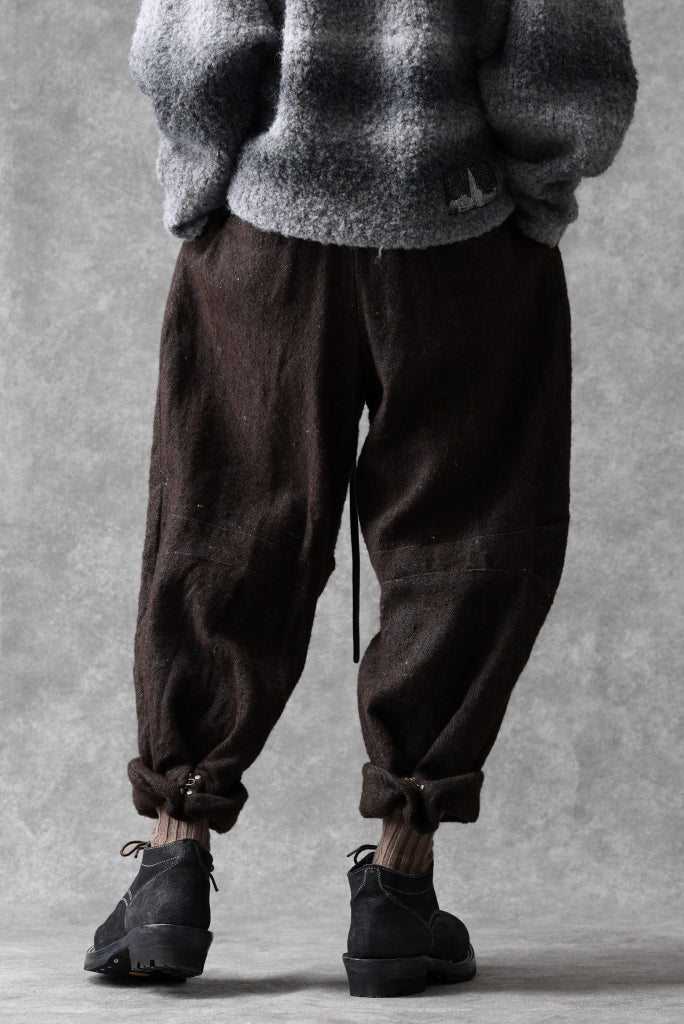 YUTA MATSUOKA 2tucks wide trousers / natural wool linen