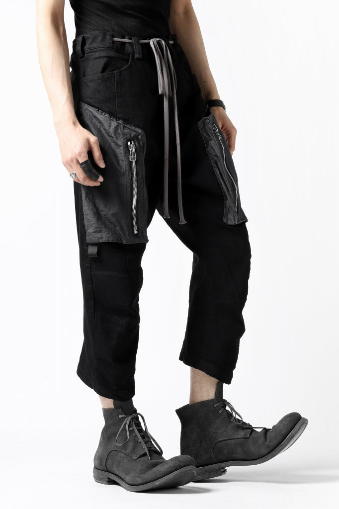 A.F ARTEFACT "JAY" CURVED BERMUDA PANTS