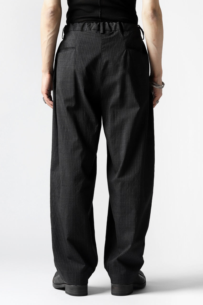 グラフペーパー Gently Wool Wide TwoTuck Trouser