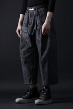 Load image into Gallery viewer, incarnation 2TUCK WIDE TAPER CROPPED TROUSERS BP-1C / ITALY INDIGO DENIM (T42)