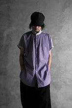 Load image into Gallery viewer, KAZUYUKI KUMAGAI Paneled Shirt Detachable-Detail / Stretch Stripe (S.PURPLE)