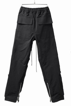 A.F ARTEFACT RADICAL-ZIP FIELD PANTS (BLACK)の商品ページ