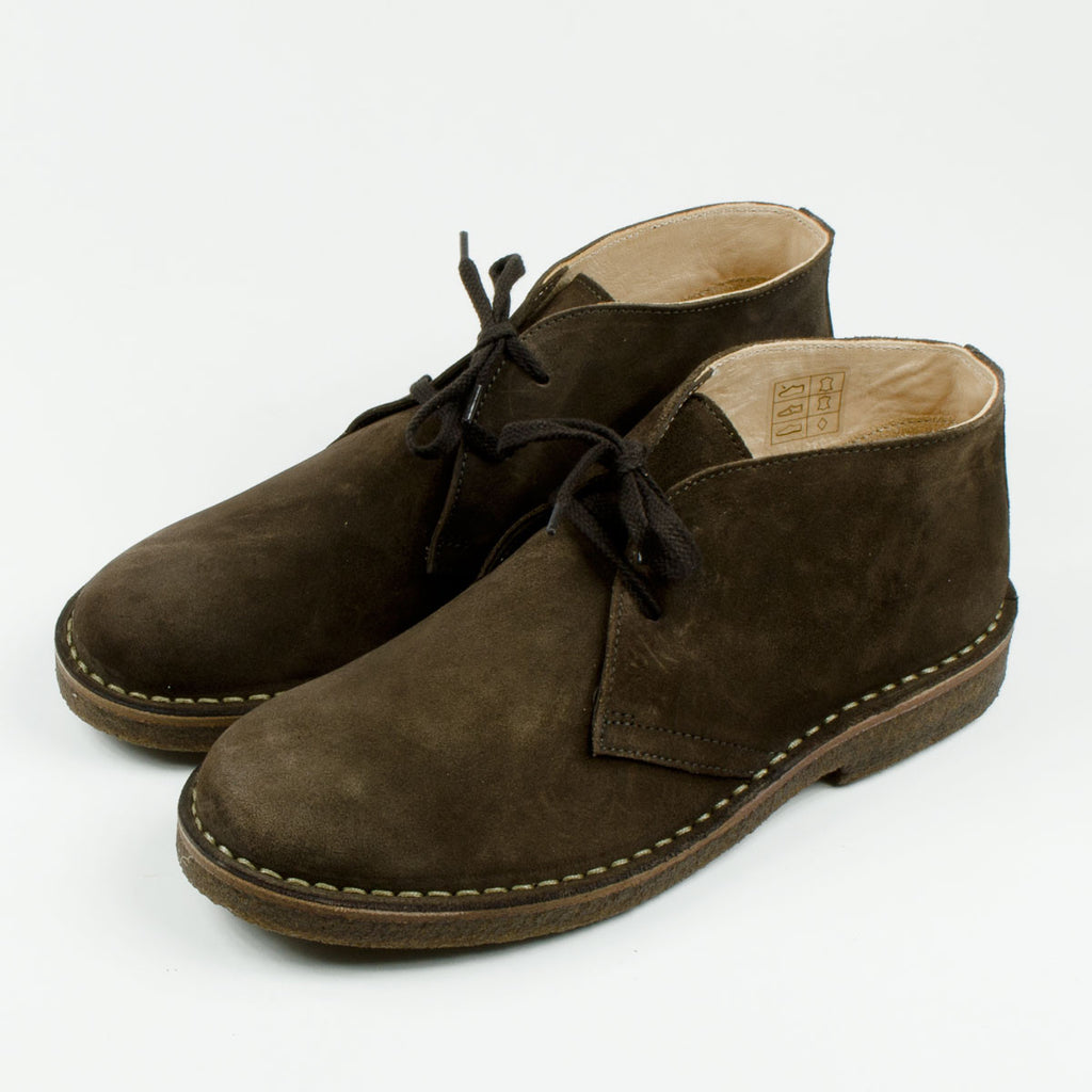 dark desert boots