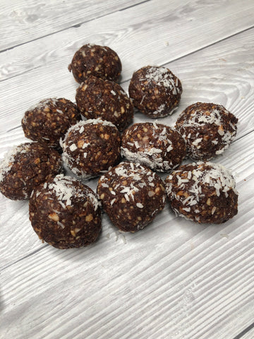 bliss balls, cacao peanut butter, almonds and caconut