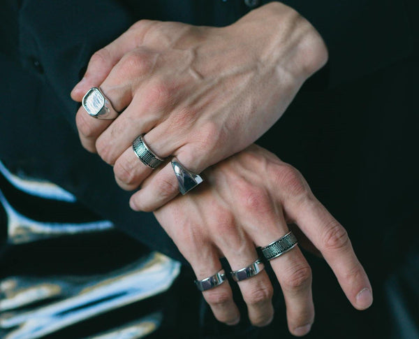 Are men's rings in style or fashion?