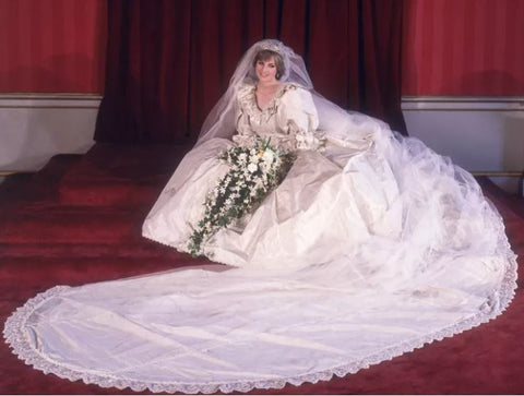 Photo of Princess Diana in her wedding dress