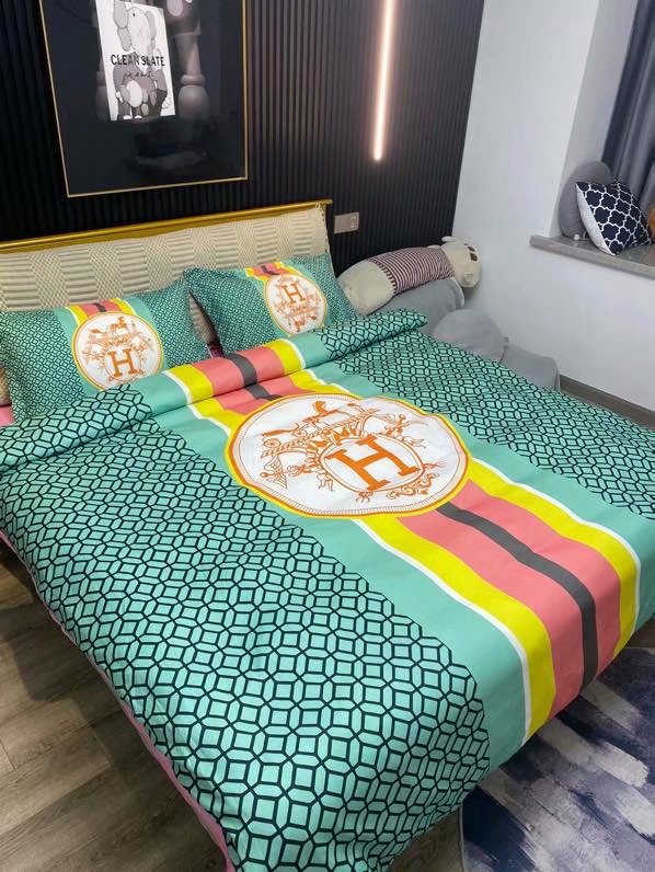 Light blue Hermes bed set