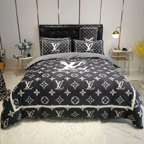 Luxury Louis Vuitton Paris Logo in Black Background Bedding Set - REVER  LAVIE