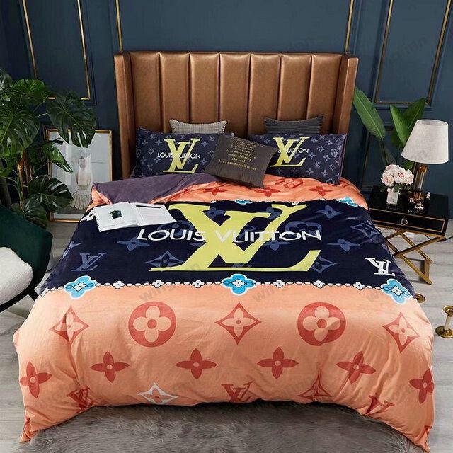 Full Color Monogram Louis Vuitton bed set