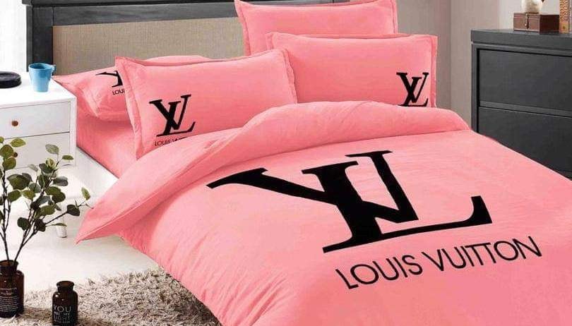 Basic Pink Louis Vuitton bed set Queen