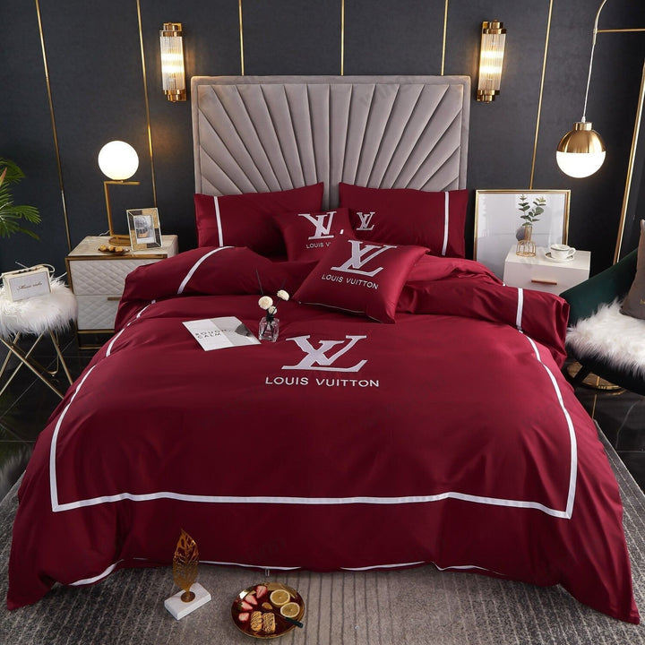 Basic Logo in Red Background Louis Vuitton bed set Queen