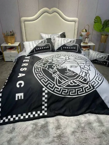 Mixing Black and White Versace bed set