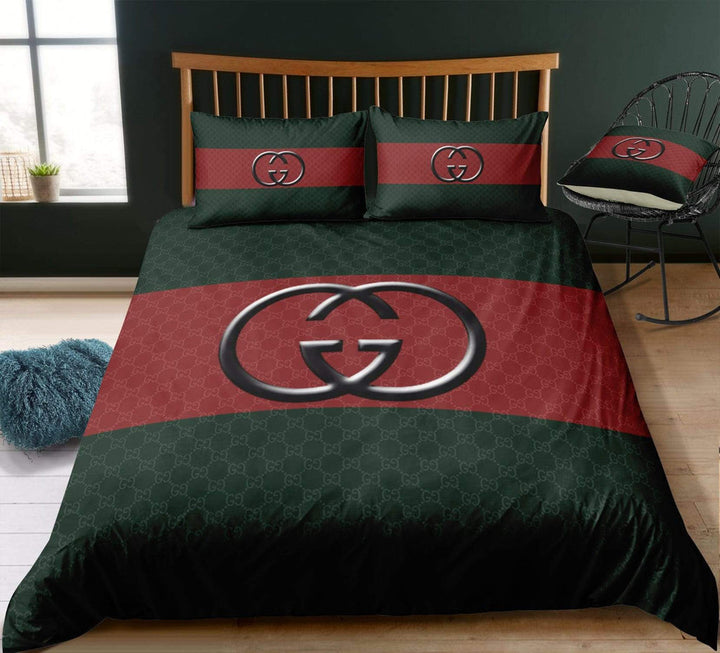 Red and Green Gucci bed set