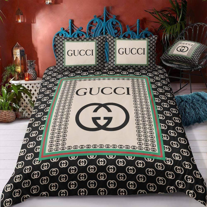 Black and Beige Gucci bed set