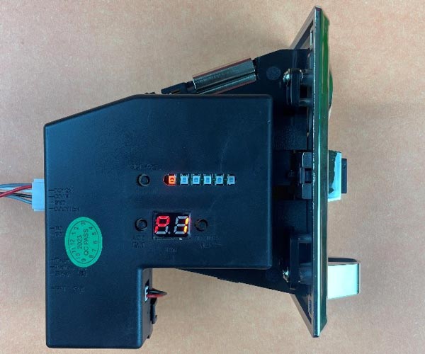 P and 1 on Coin Acceptor