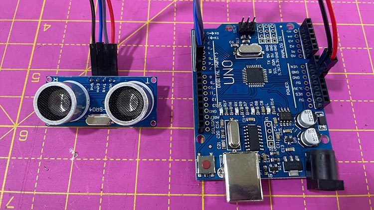 Circuit Diagram - Interfacing Ultrasonic Sensor with Arduino