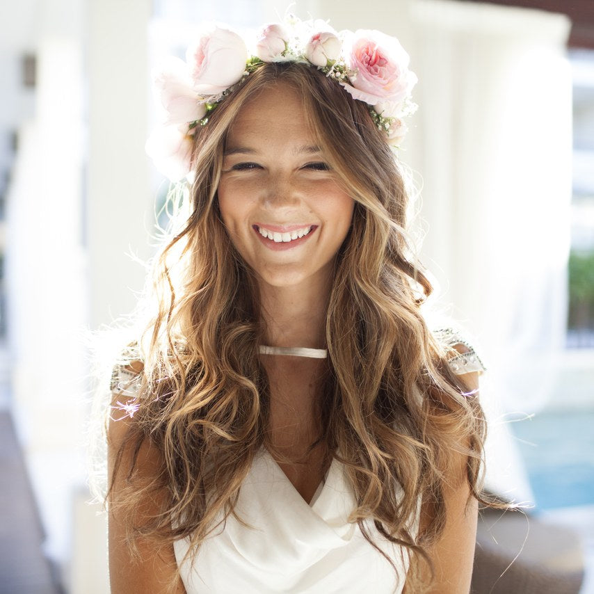 11 Wedding Hairstyles Using Floral Headpieces