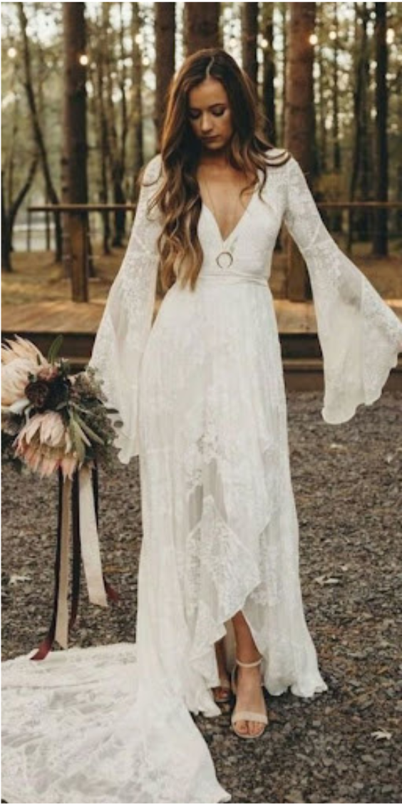 Long-sleeved boho chic wedding gown