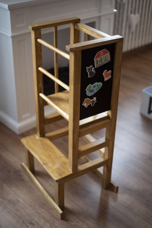 No need to worry about your child falling out of the learning Tower