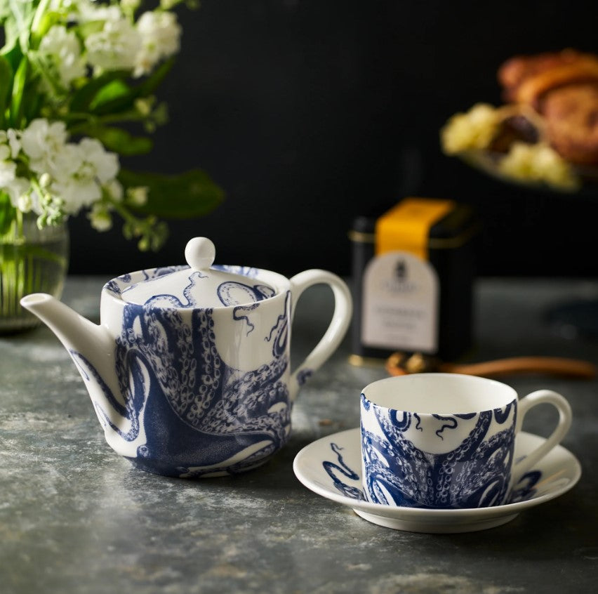 Cup & Saucer, Library Collection China