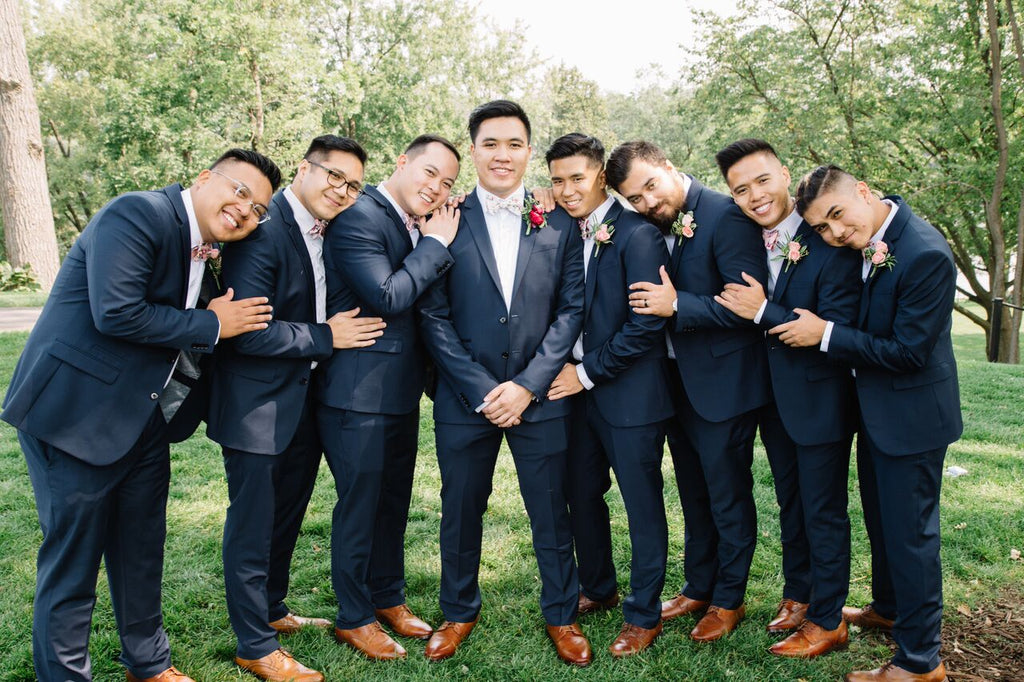 Perfect groomsmen pose