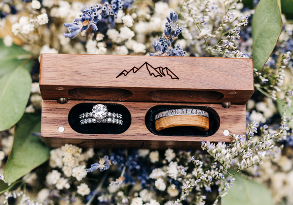 Sustainable Wedding Rings in Wooden Box