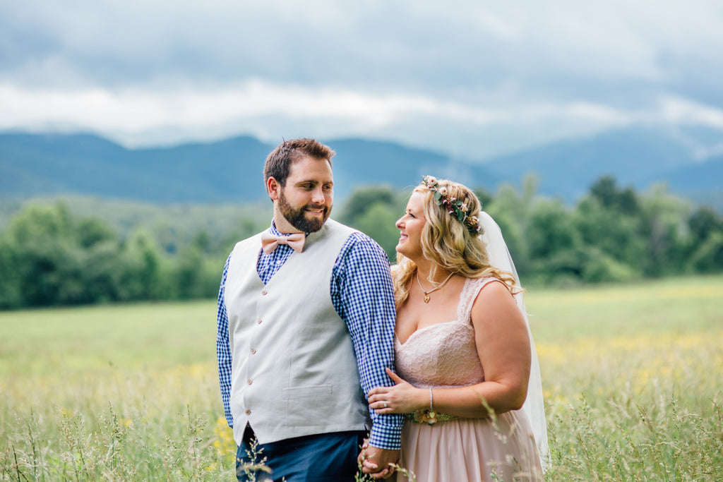 The bride and groom look just perfect! | A Charming Tennessee Wedding | Kennedy Blue 