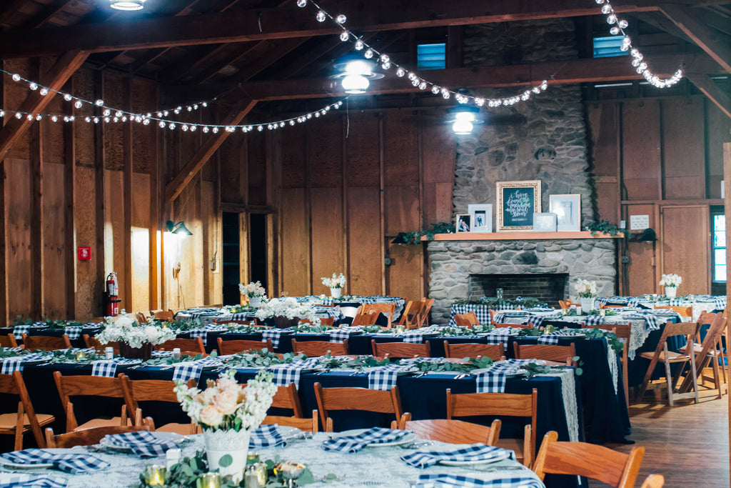 Look at these cute table decorations! | A Charming Tennessee Wedding | Kennedy Blue 