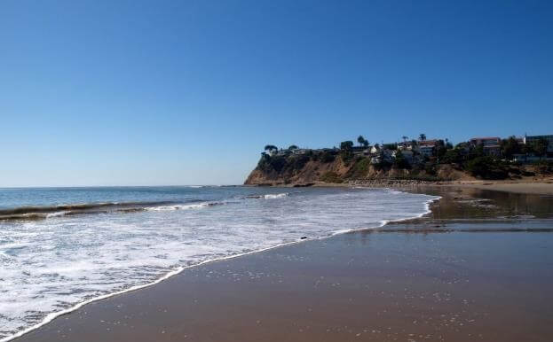 Cabrillo beach is a beautiful quiet beach - OurCoordinates