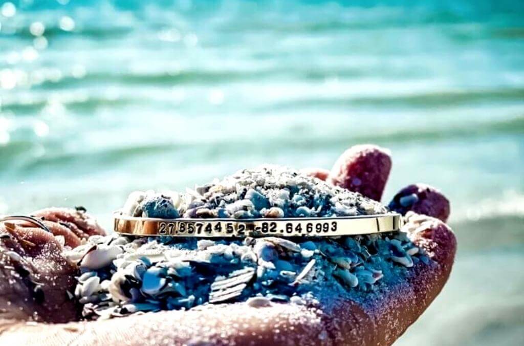 3d engraved coordinates bracelet - OurCoordinates blog