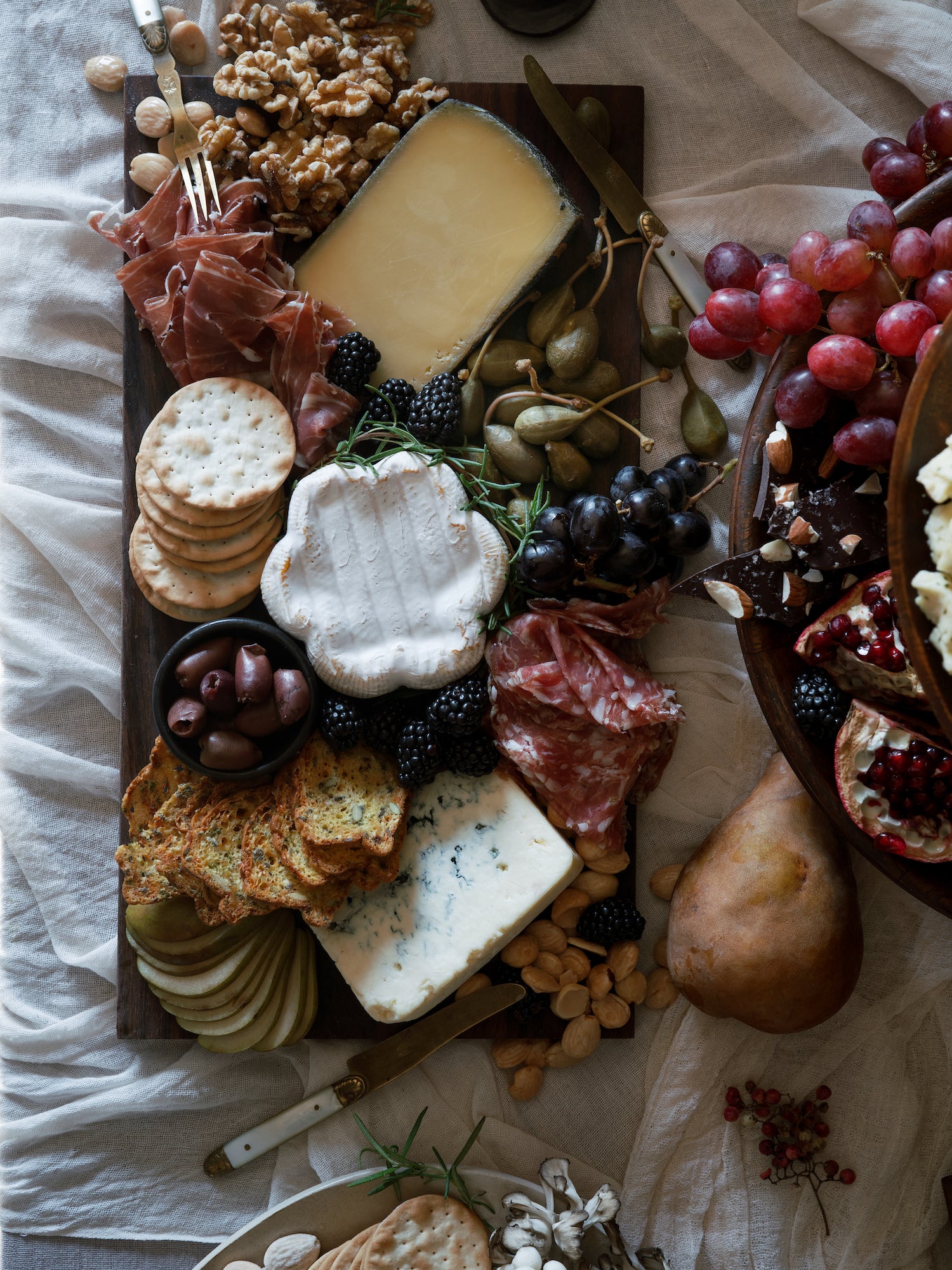 how to make a Cheese platter and grazing table