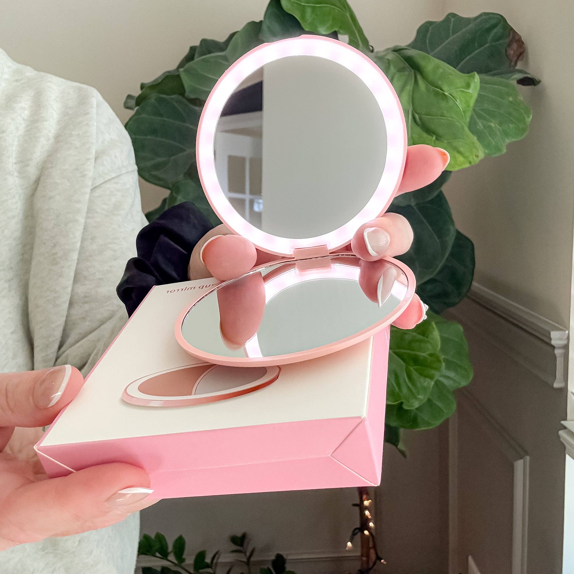 LED Compact with 2X mirror