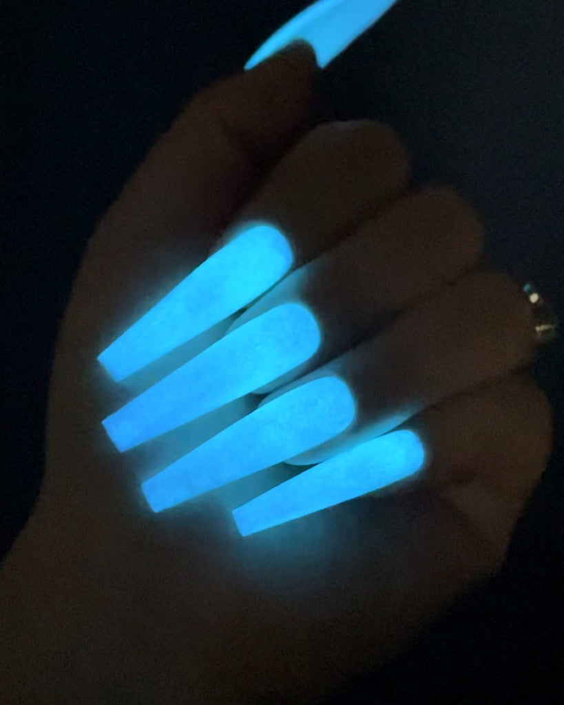 Cyber Glow – Pamper Nail Gallery
