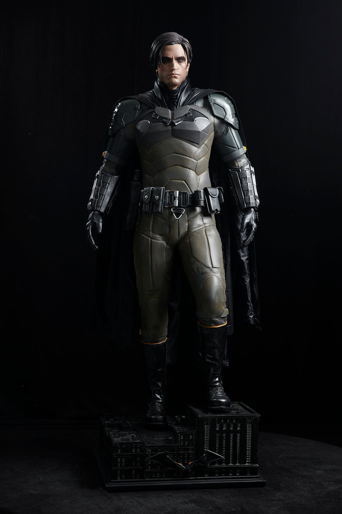 THE BATMAN: Life-size statue – Section9