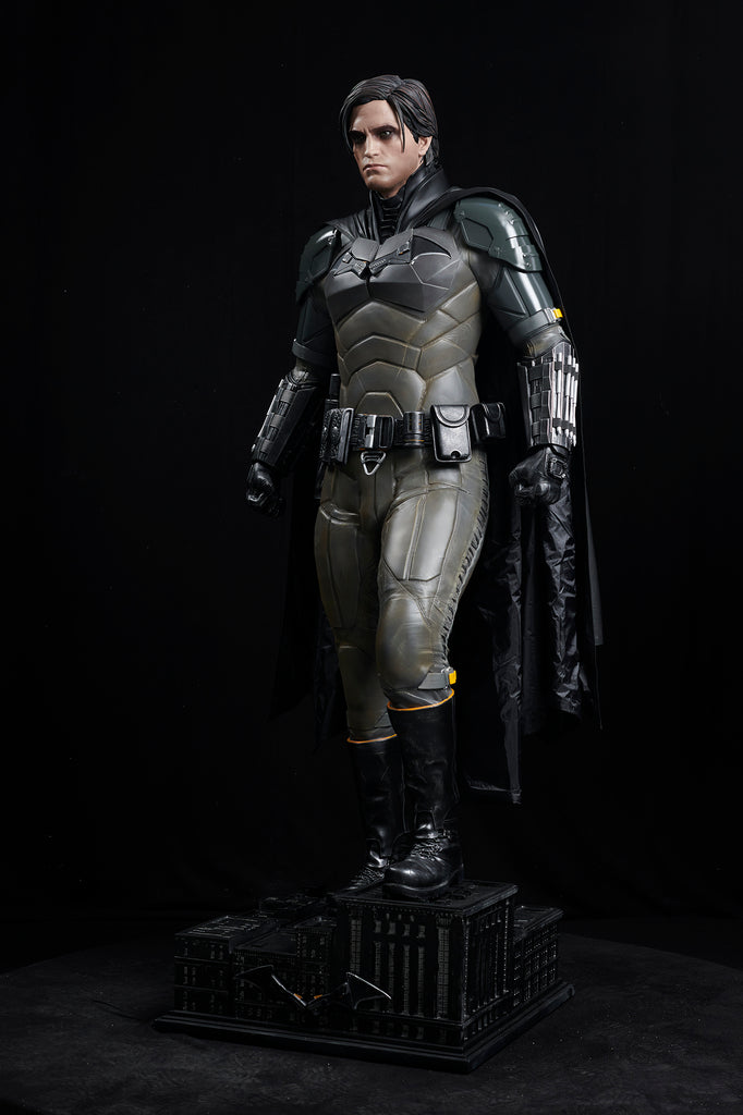 THE BATMAN: Life-size statue – Section9