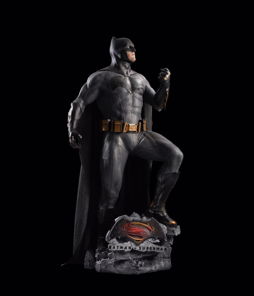 Batman v Superman - Dawn of Justice: BATMAN - Lifesize statue – Section9