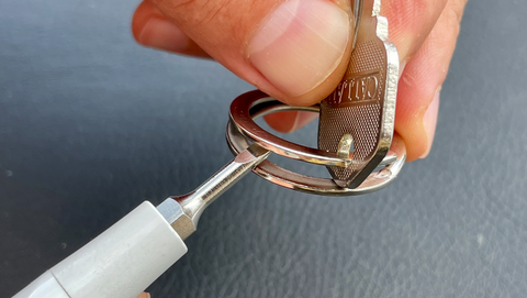 open key ring with screwdriver