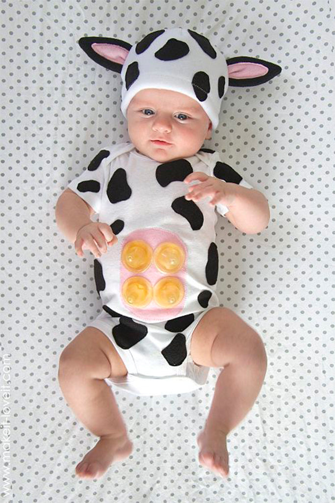 Foto de disfraz de vaca para bebé niño pequeño