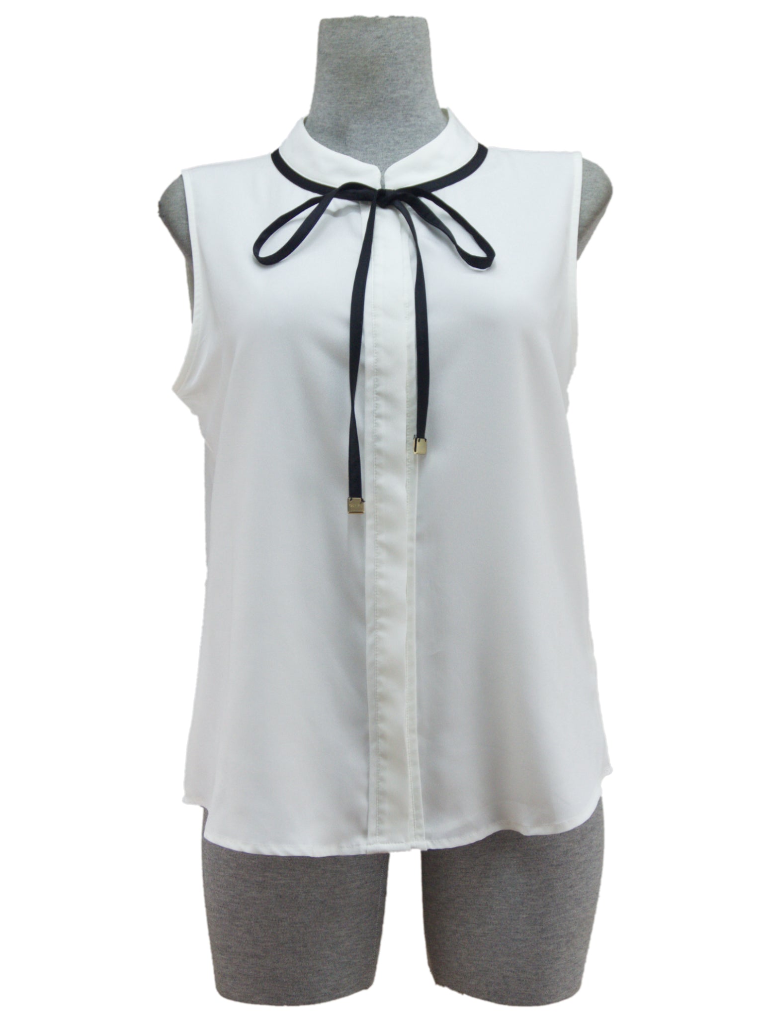 Blusa blanca con negro – Verde Permuta