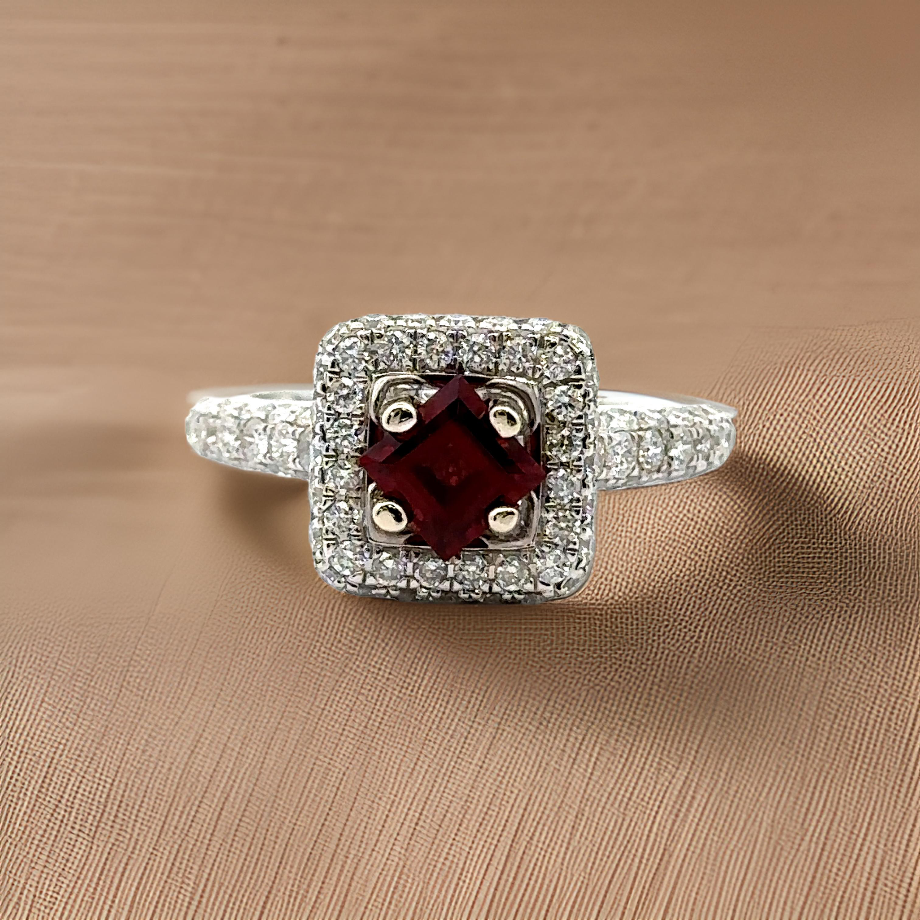 Uni Design Ring, 1 Square Cut Garnet 0.96 ct, Round Diamond 1.08 cttw G-H SI1-SI2, 14K White Gold 4.80g