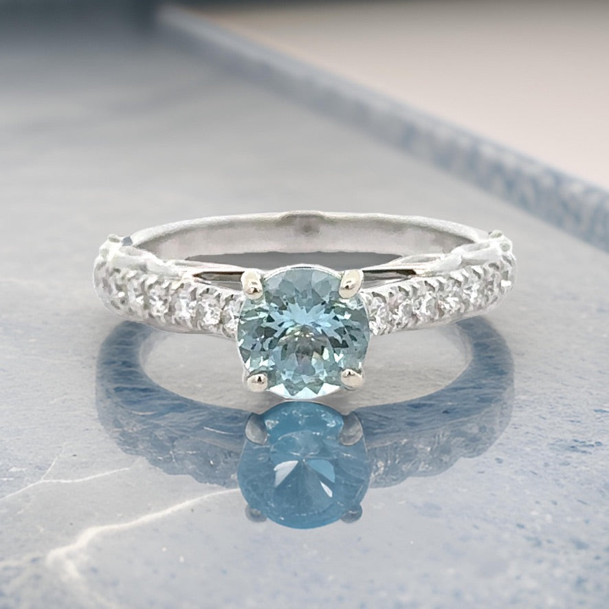 Maya Lianna Ring, 1 Round Aquamarine 0.76 ct, 14 Round Diamond 0.30ct  G-H SI1-SI2, 14K White Gold 2.90g