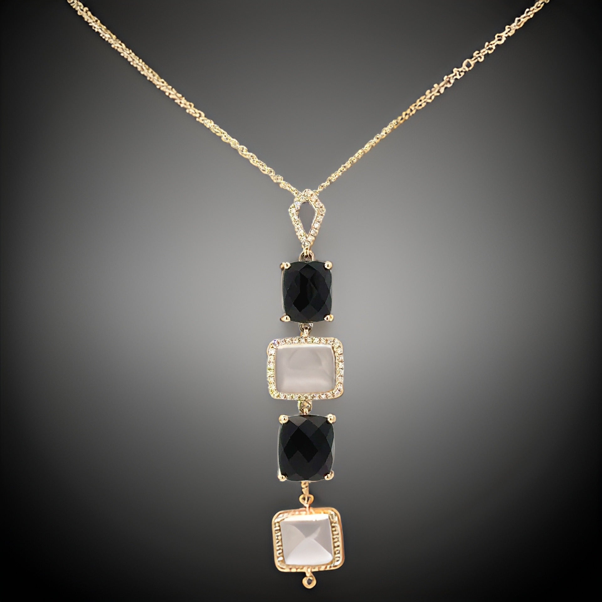 E.H. Collection Pendant w/ Chain, Diamond 0.16ct H-I SI2-I1, Onyx 7.9ct, 14K Yellow Gold 