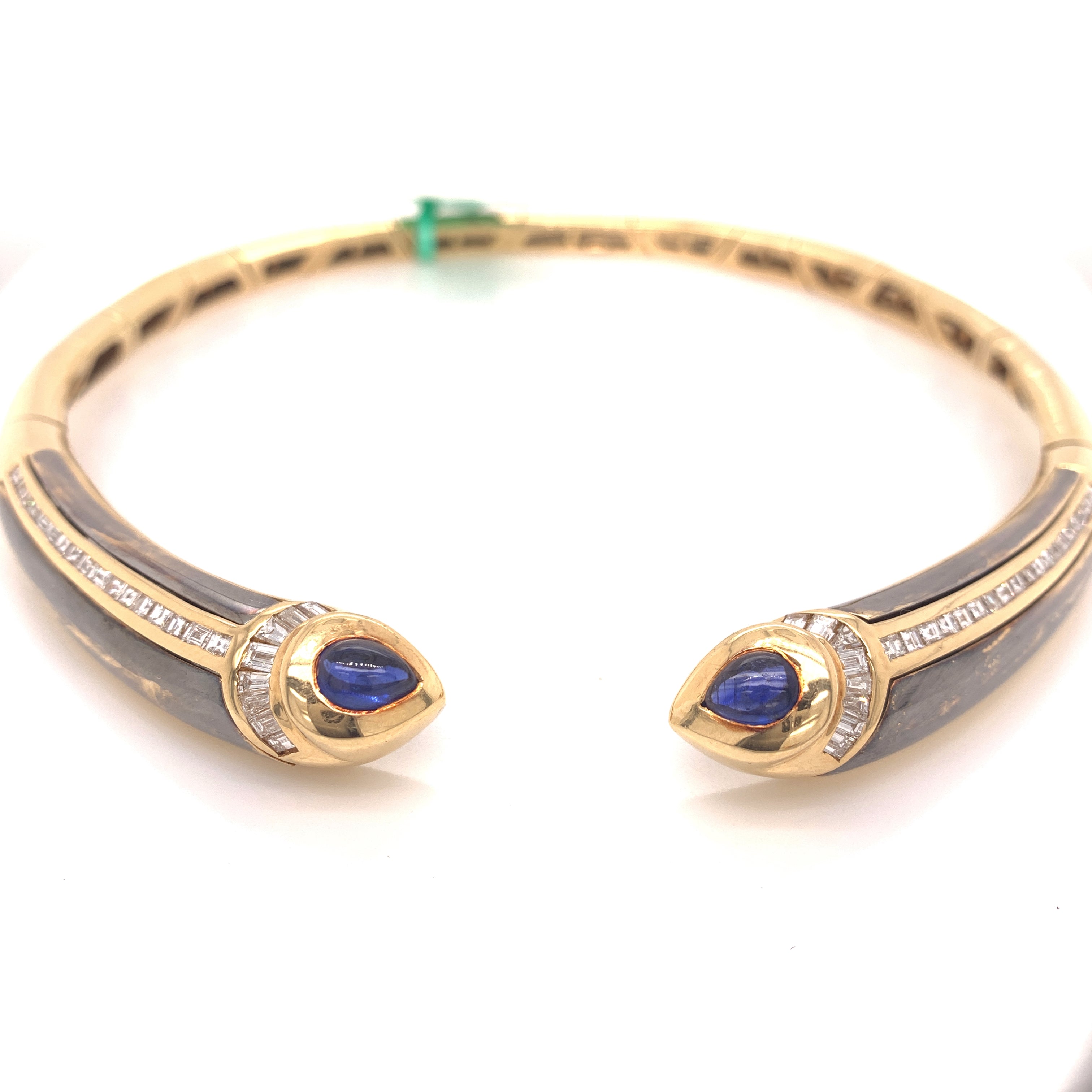 Estate Necklace, Diamond 2.94 cttw, 2 Pear Shape Cabochon Sapphire 2.65 cttw, 18K Yellow Gold 95.50g