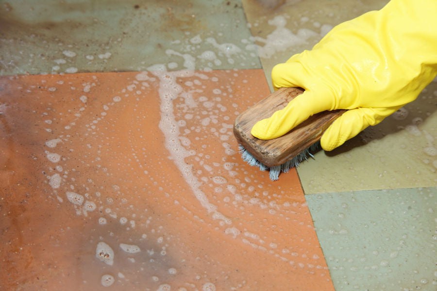 removing-rust-stains-from-tiles.jpg__PID:ac268732-c10f-40ba-9504-e89cd581f3a6