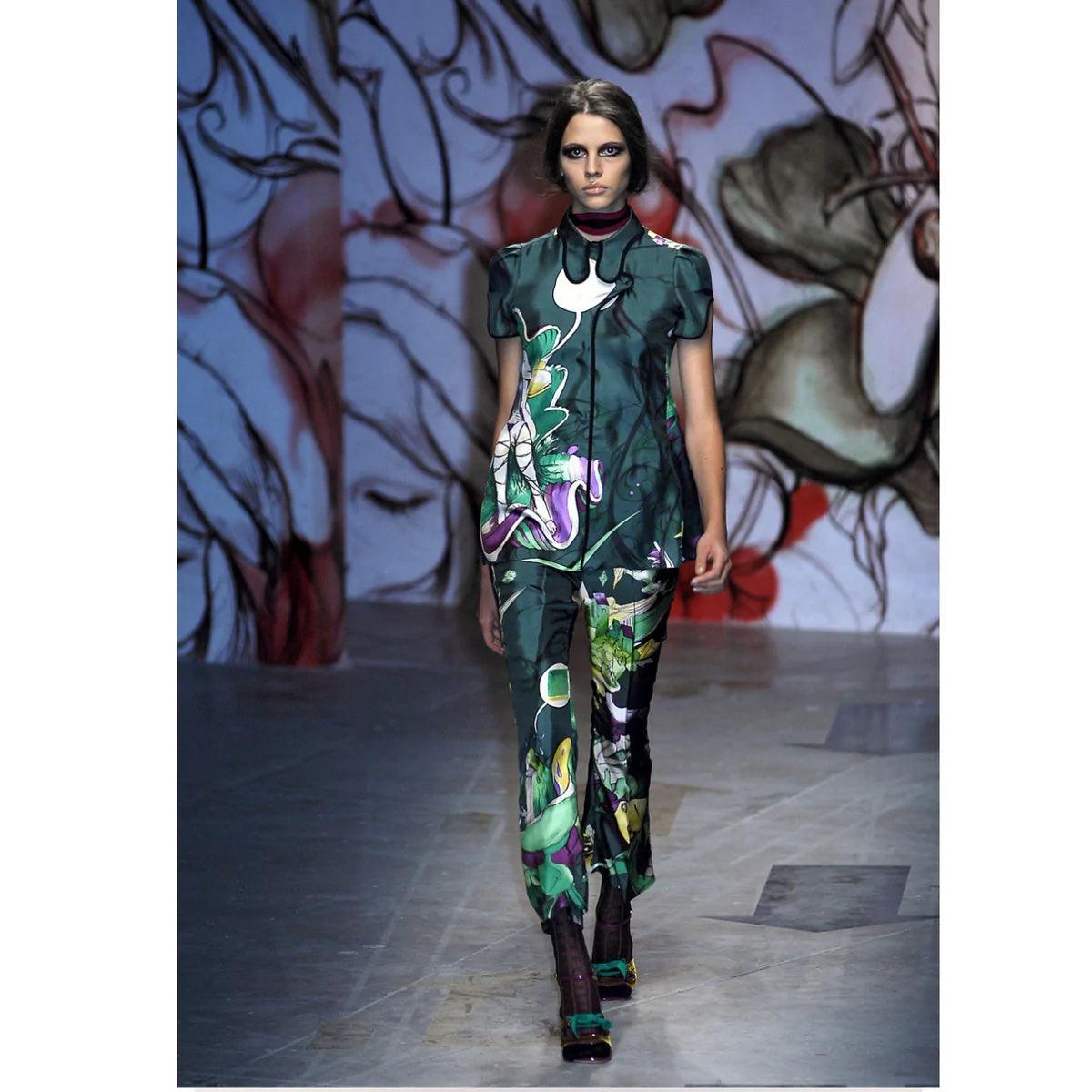 PRADA FAIRY JAMES JEAN 2008 Runway Green Print Silk Top – theREMODA