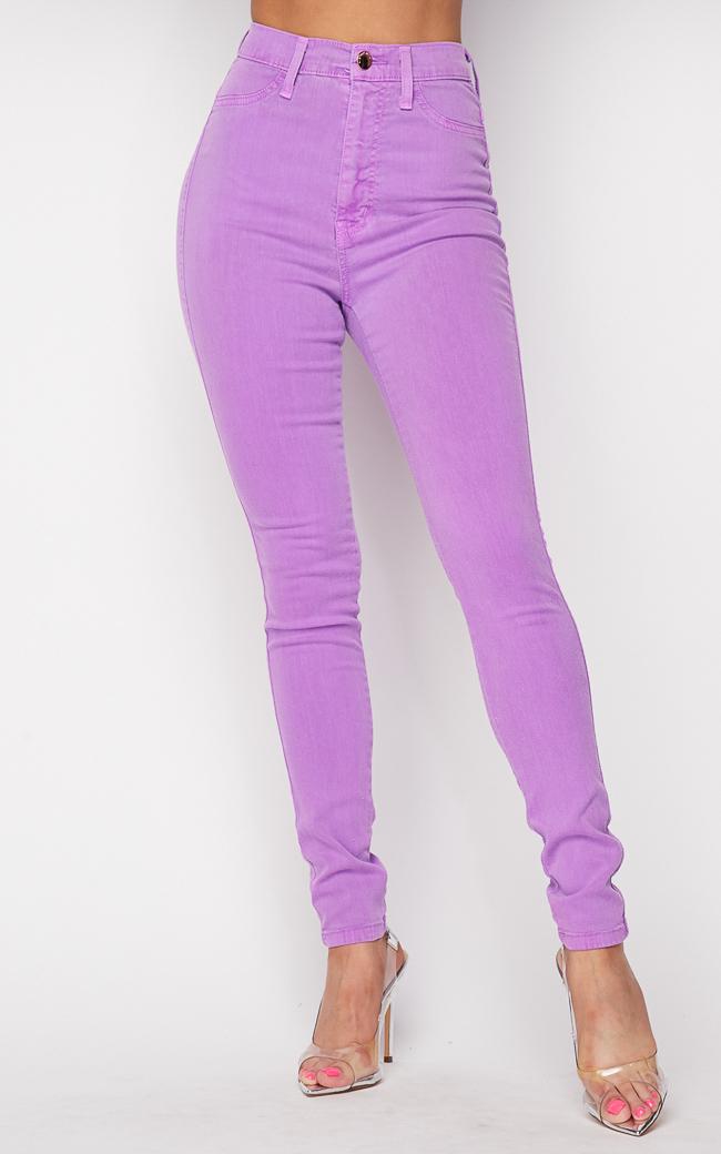 Vibrant High Waisted Super Stretch Skinny Jeans in Purple | SohoGirl.com