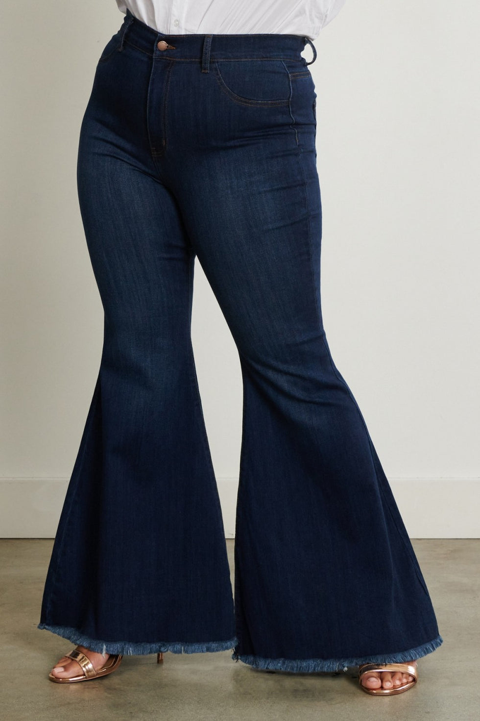 Vibrant High Waisted Plus Size Frayed Bell Bottom Jeans - Dark Denim â SohoGirl.com