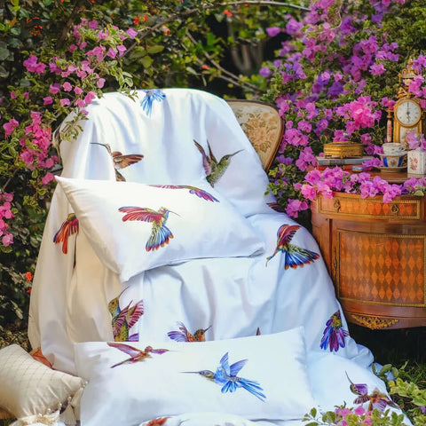 bed linen with hummingbird prints