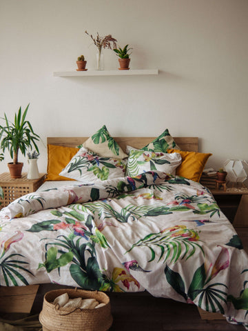 bed linen with nature pattern